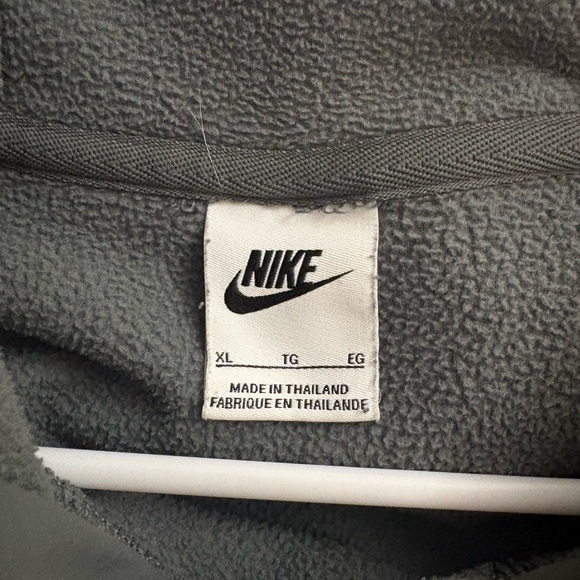 Nike Men's Gray Fleece Sweatshirt - Picture 3 of 3